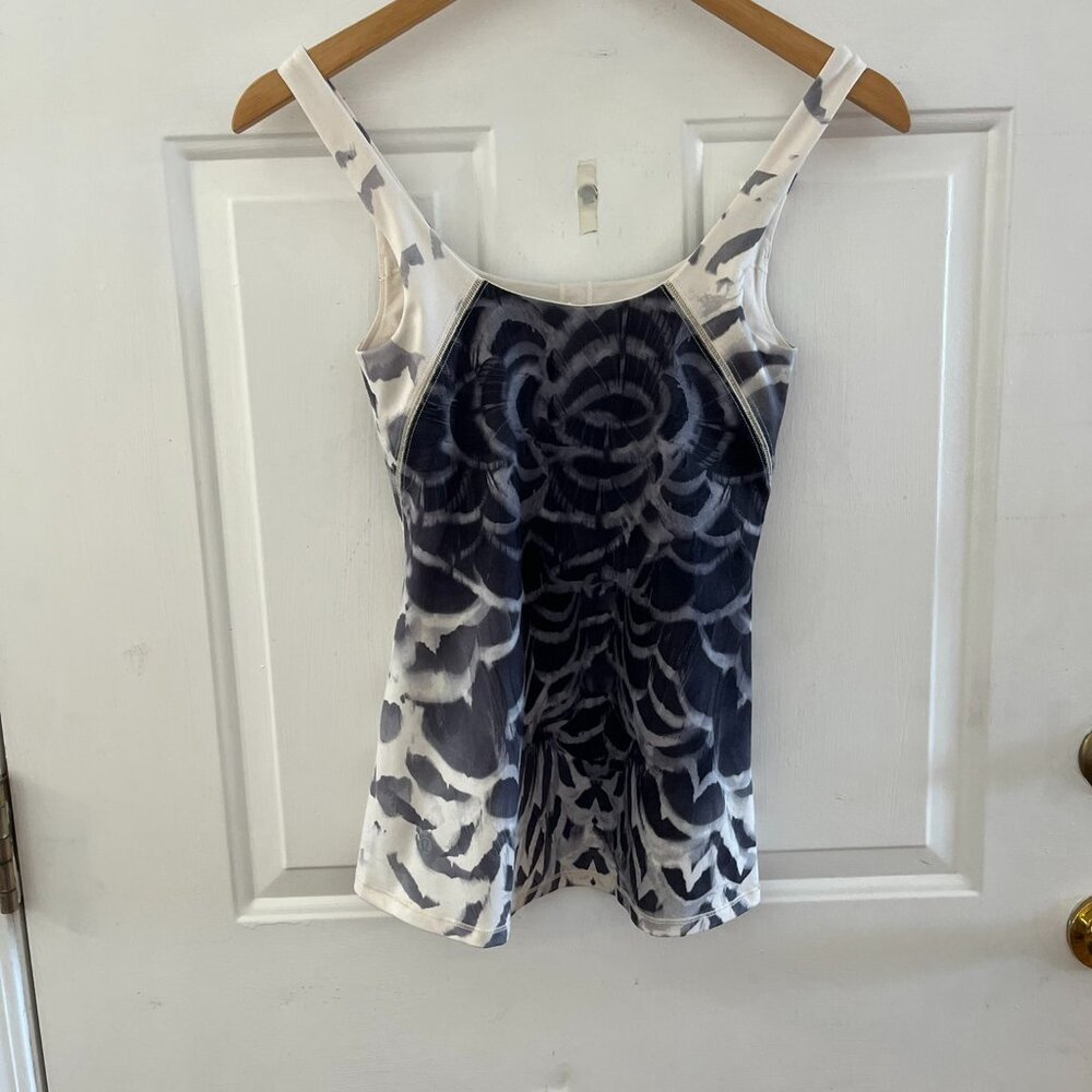 Lululemon Woman's Amala Pretty Plume Angle Wing Tank Top Sz 4